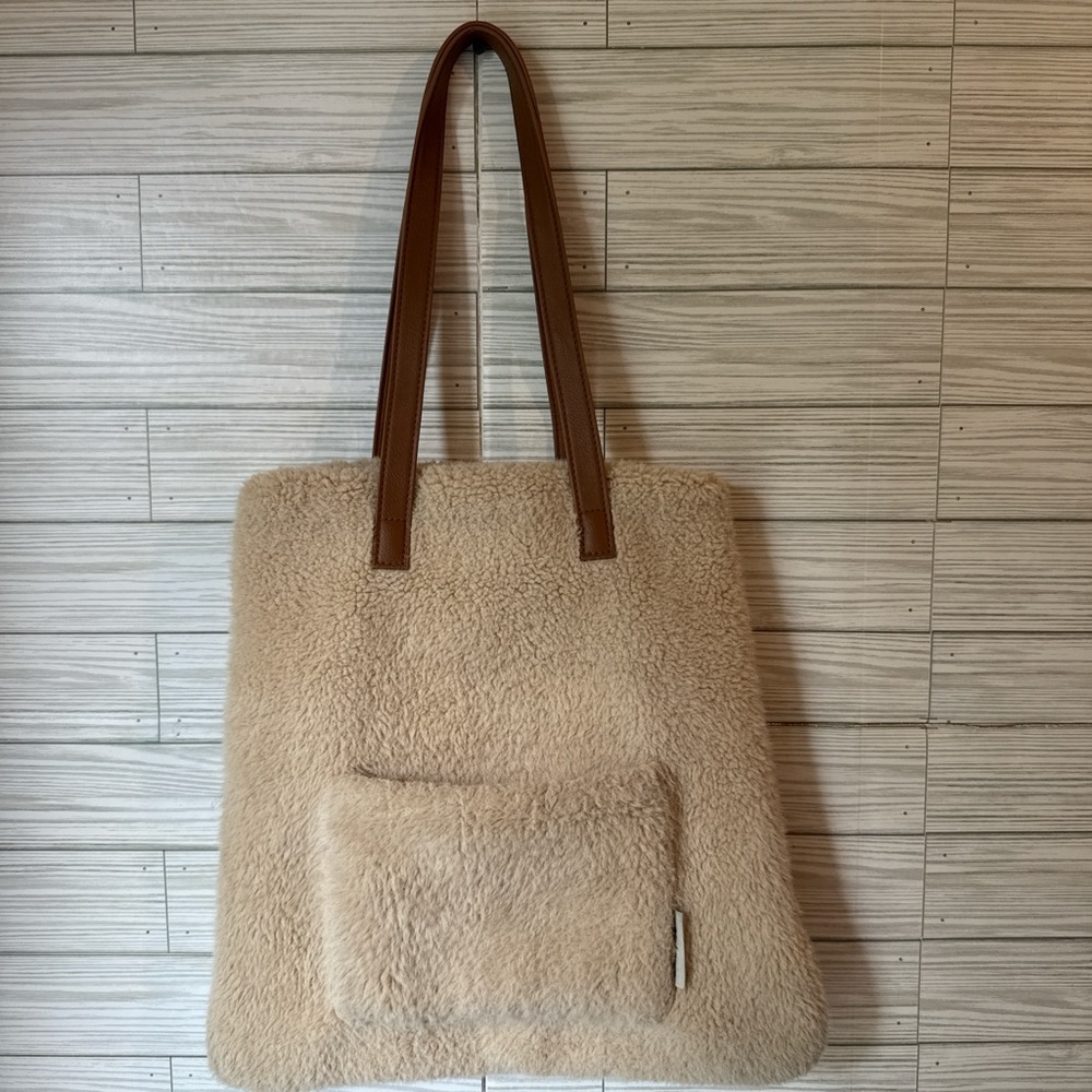 Arcadia Encore  Cream Tote Bag